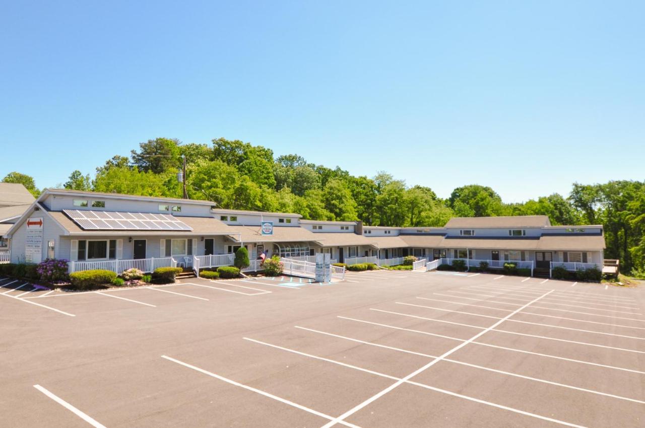 East Shore Lodging Hawley エクステリア 写真