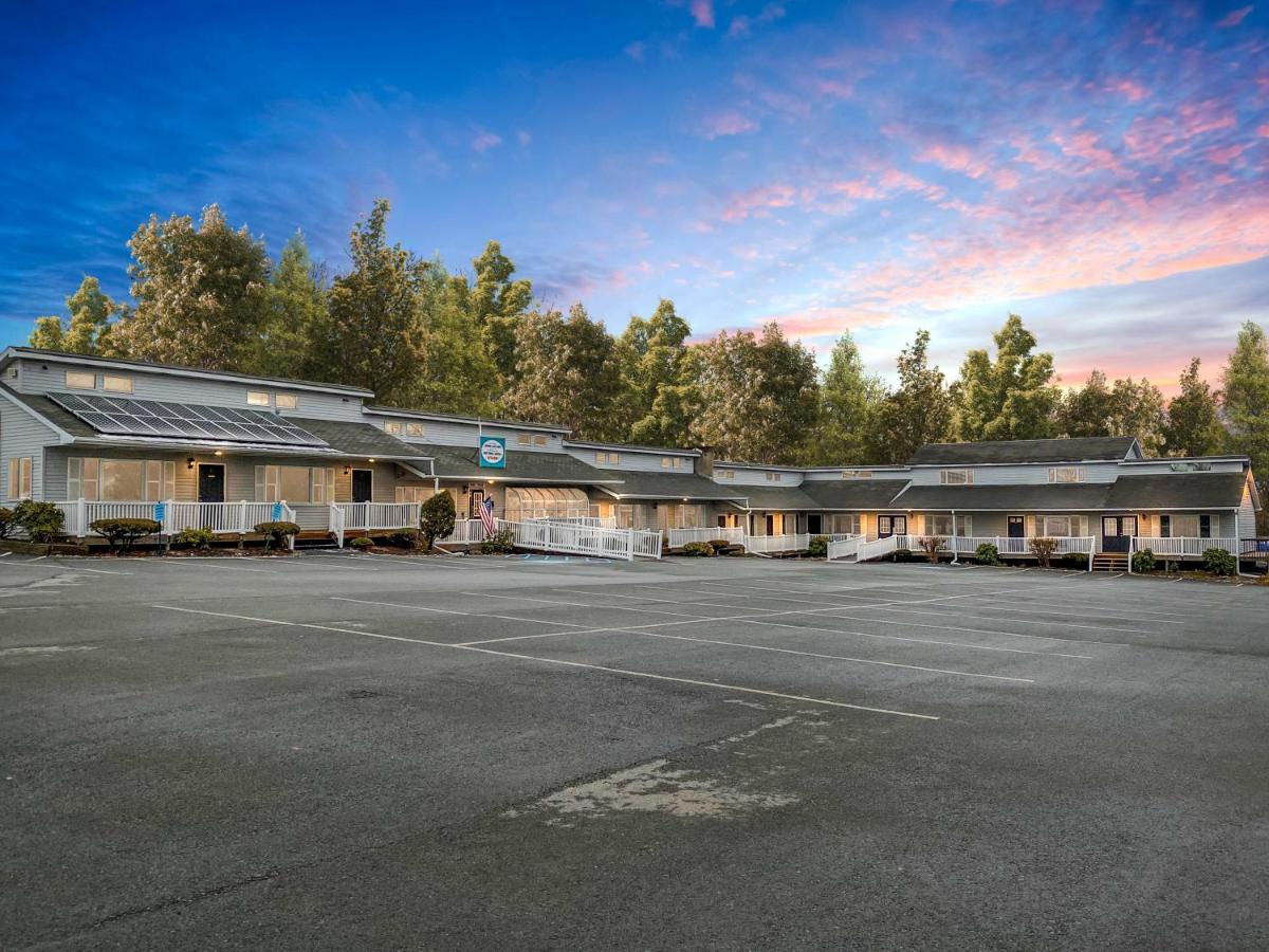 East Shore Lodging Hawley エクステリア 写真