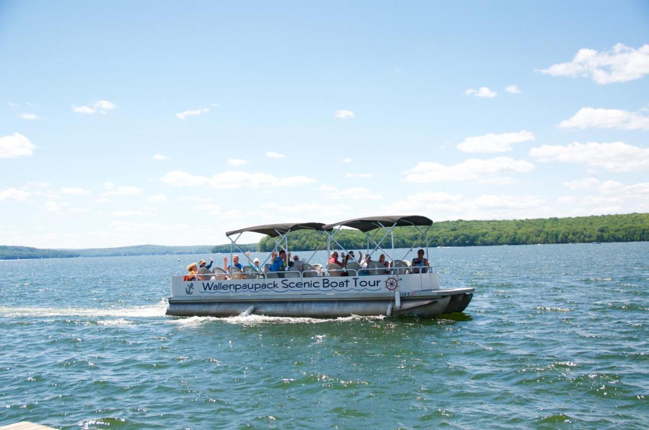 East Shore Lodging Hawley エクステリア 写真